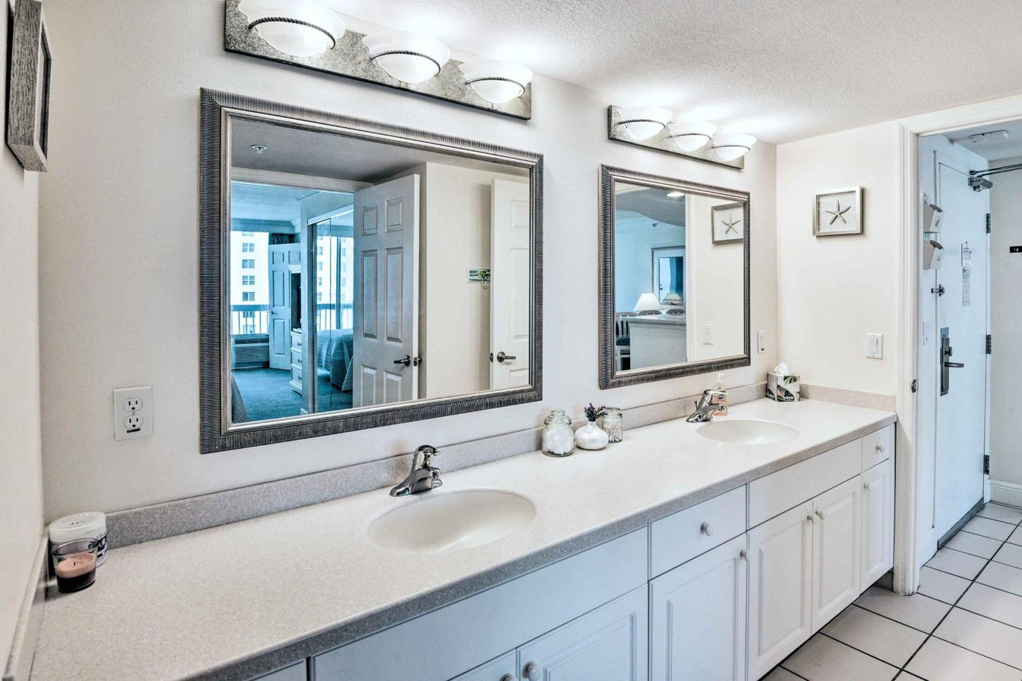 Sunny Daytona Beach Gem With Ocean Views! Exterior photo